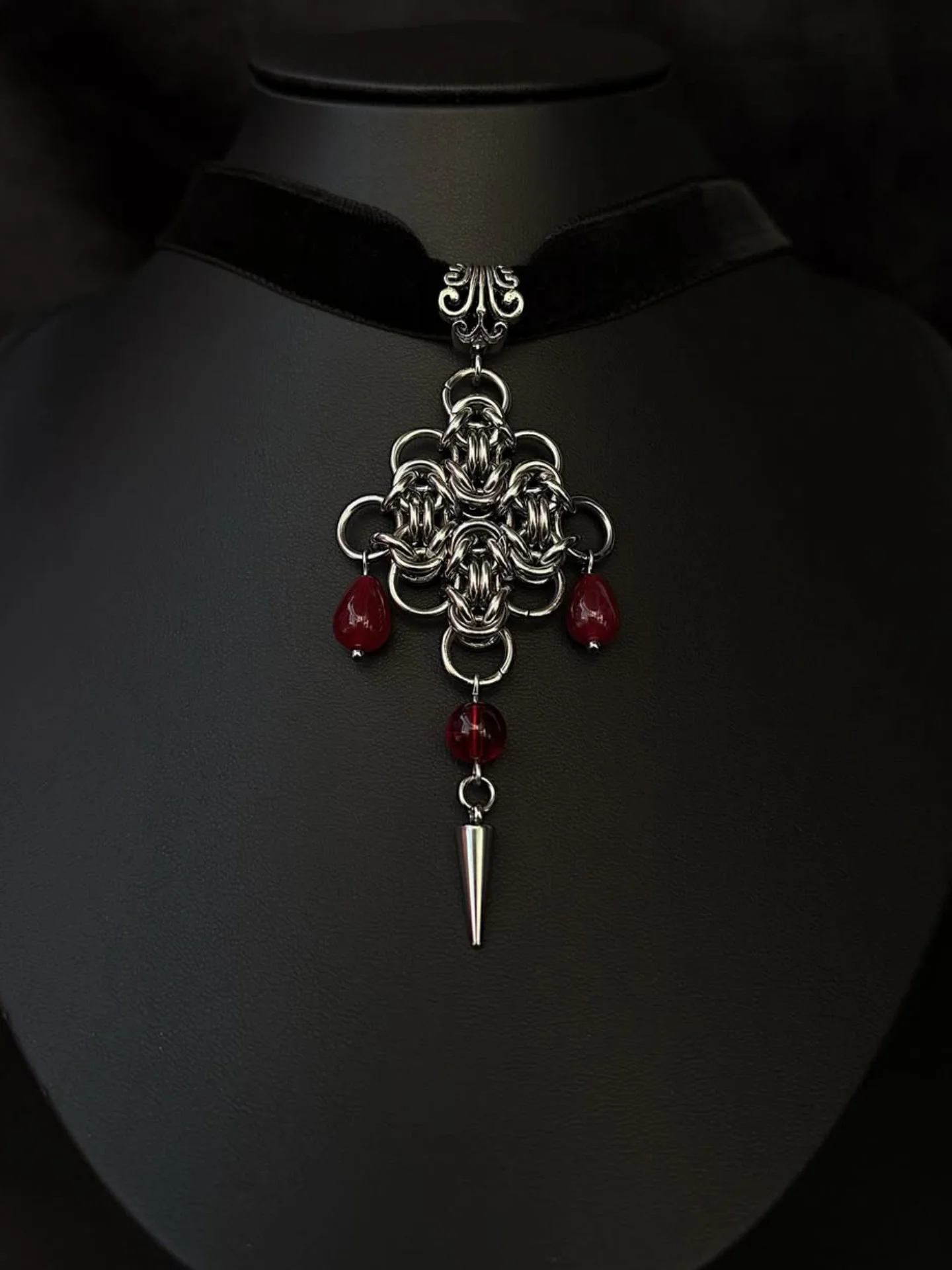 Ossa Pendant